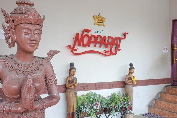 Nopparat’s traditionele Thaise diner & dans