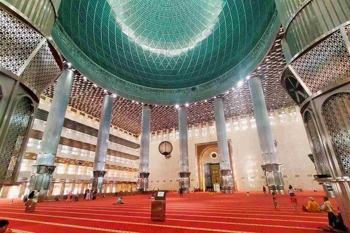 Visite guidée privée d'une journée : Explorez les principaux points forts de Jakarta