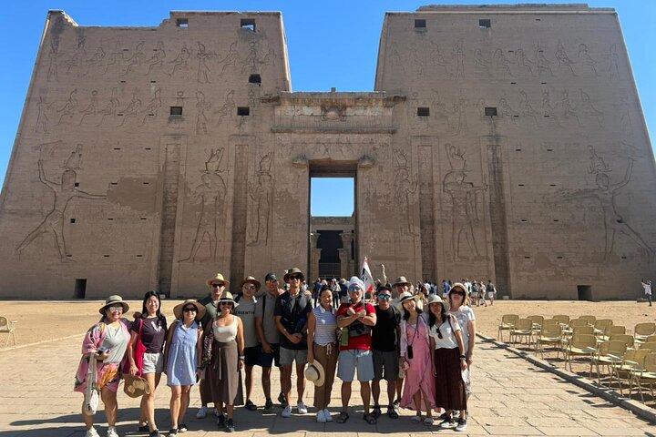 Recorrido icónico por Egipto: El Cairo, Alejandría, crucero y Abu Simbel