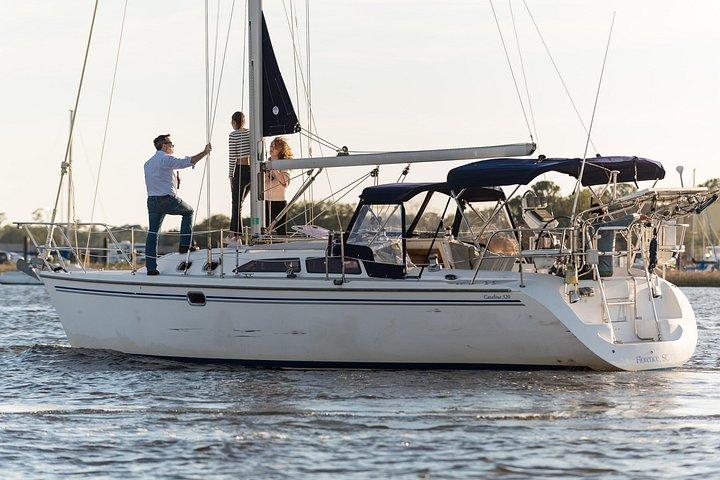 Noleggio Yacht di Lusso Privato, BYOB & Dolphins
