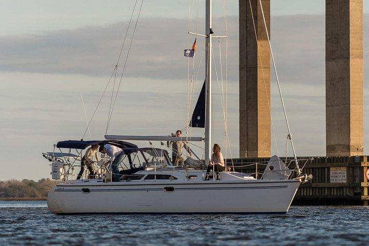 Noleggio Yacht di Lusso Privato, BYOB & Dolphins
