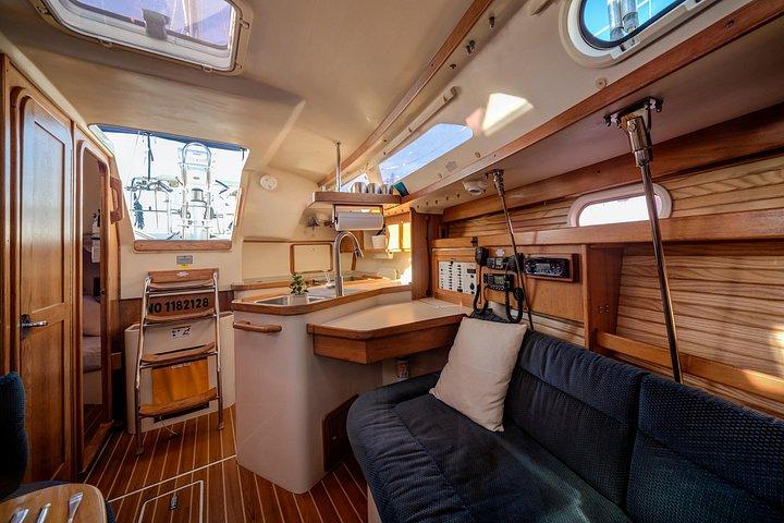 Noleggio Yacht di Lusso Privato, BYOB & Dolphins