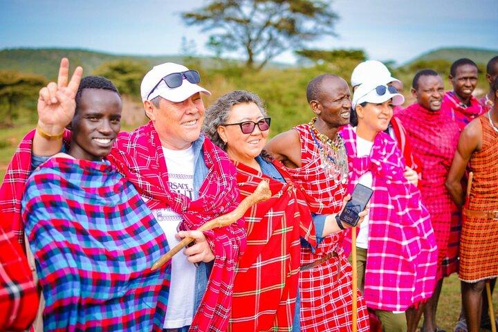 Safari économique de 5 jours et 4 nuits dans le Masai Mara-L Nakuru-Hell's Gate