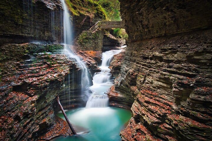 NYC,Niagara Falls,Toronto,Ottawa,Montreal,Quebec City 8 Day Tour