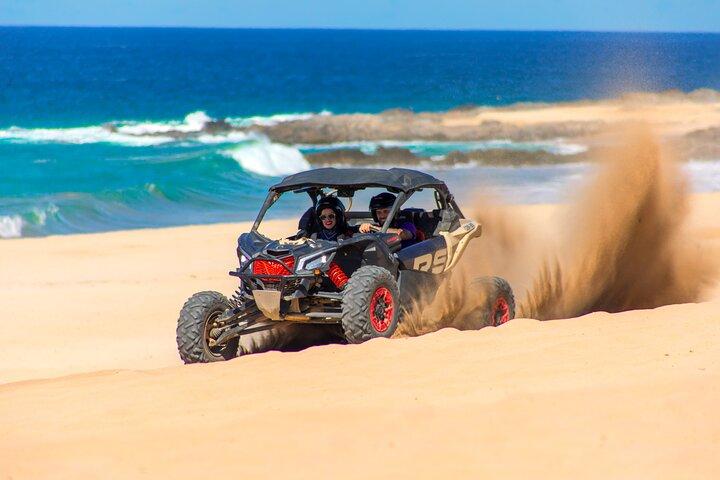 UTV e giro in cammello nel deserto di Cabo