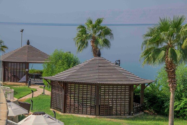 Dead Sea: Private Half-Day Tour Floating Experience from Amman