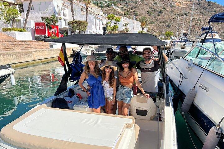 Viagem privada de um dia às vilas costeiras brancas e às praias saindo de Sevilha
