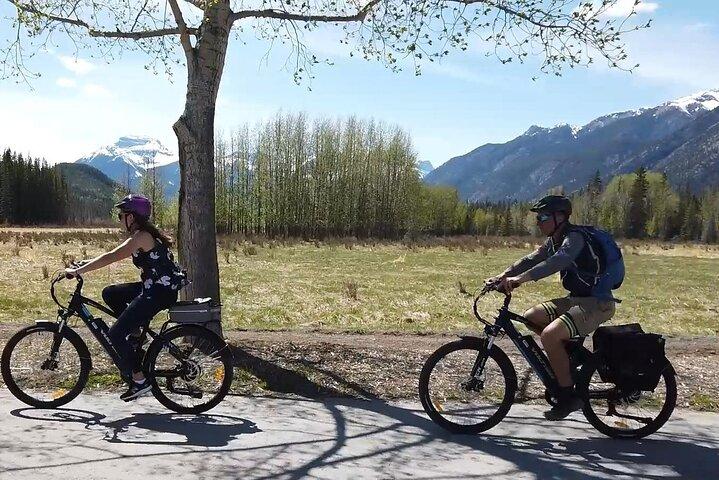 サンダンス キャニオンの eBike とハイキング ガイド付きツアー