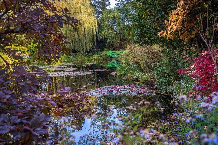 Visite audio à Giverny et Versailles avec prise en charge et retour