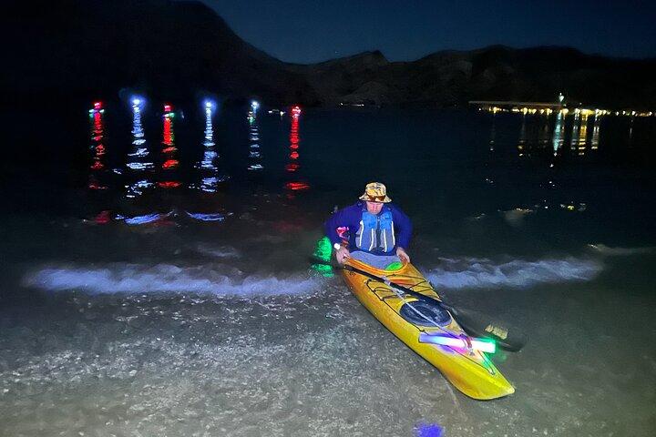 Moonlight Kayak Tour - Solnedgang Paddle, Neon Lights & Shuttle mulighed