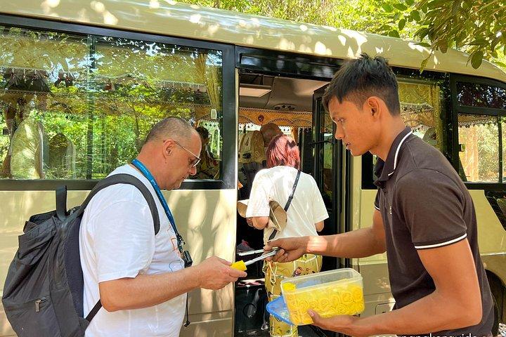 2 - アンコールワットとバンテアイ・スレイ（田園探検付き）