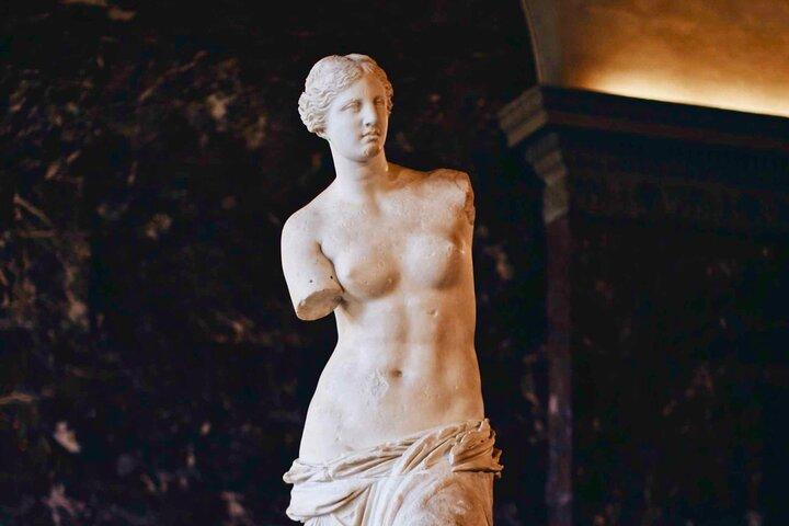 Private Louvre Museum Guided Tour - Timed entry included