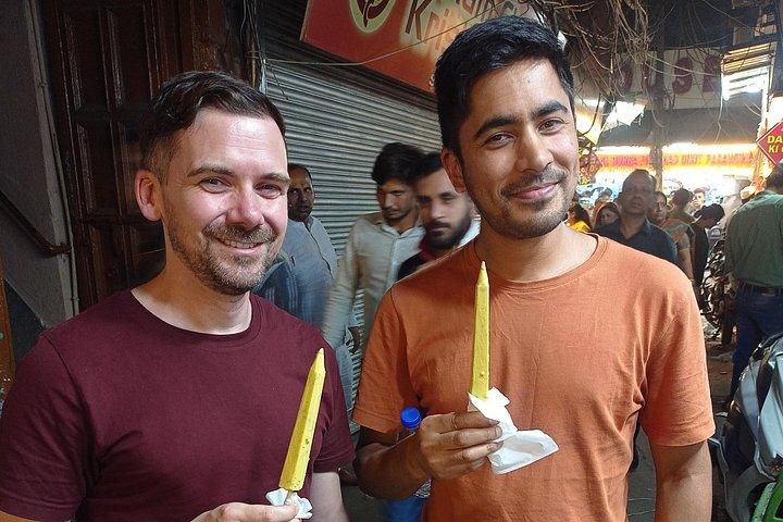 オールドデリーの食べ物、寺院、スパイスマーケットのアクティビティ