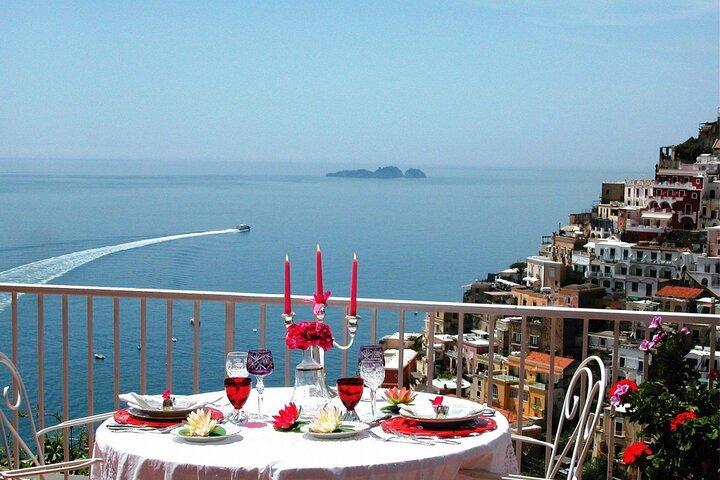 Amalfiküste Positano und Smaragdgrotte vom Kreuzfahrthafen Neapel