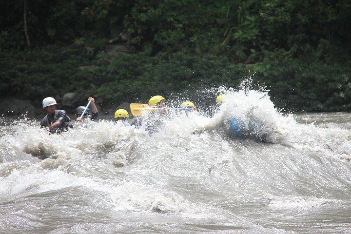 ネパールのラフティング：トリシュリ川、ボテコシ川などのラフティング