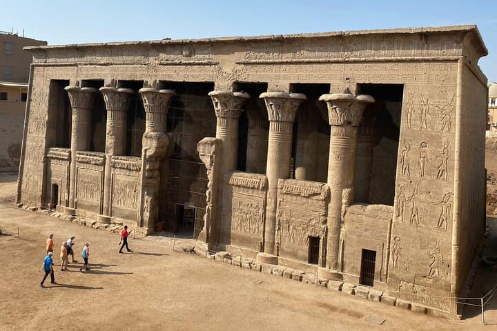 Guided tour-transfer Luxor to Aswan over Esna, Edfu and Kom Ombo