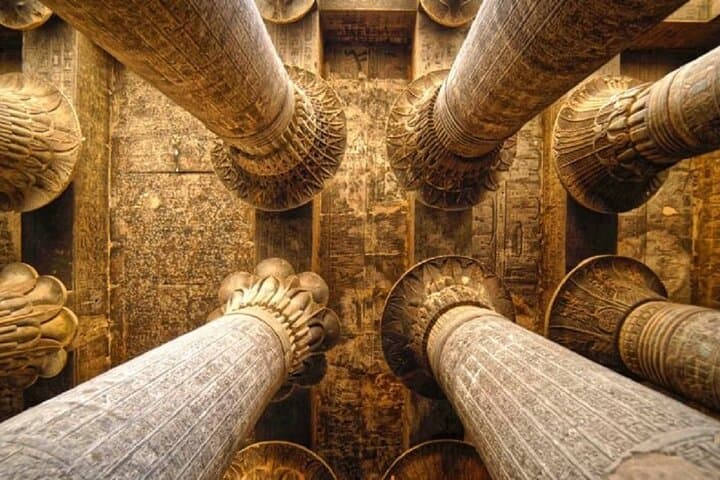 Guided tour-transfer Luxor to Aswan over Esna, Edfu and Kom Ombo