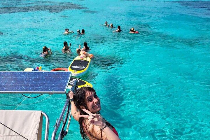 Isla Mujeres privécatamaran, cruisen, snorkelen met plezier !!
