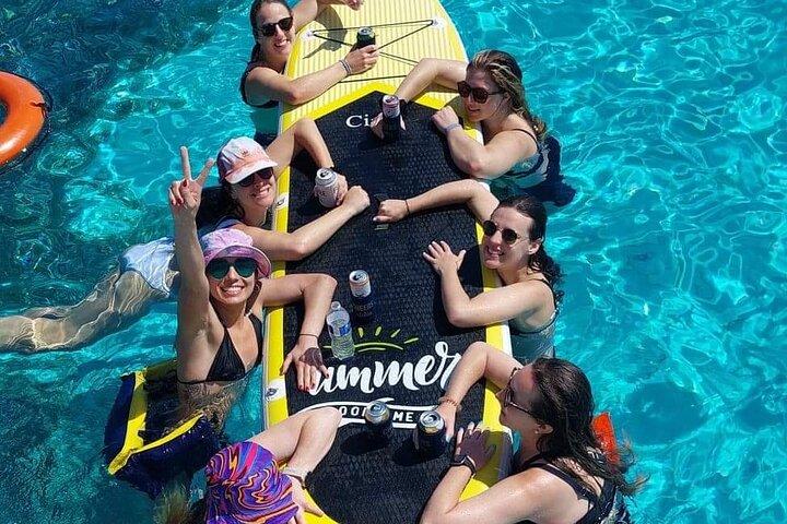 Isla Mujeres privécatamaran, cruisen, snorkelen met plezier !!
