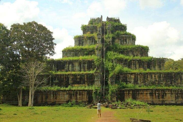 Excursión privada de un día a la ciudad de Koh Ker y al templo de Beng Mealea