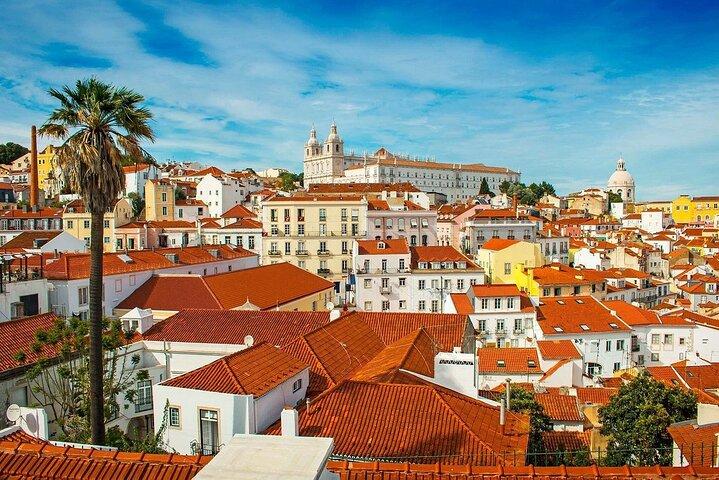 Experiencia en tuk eléctrico por el barrio histórico de Alfama