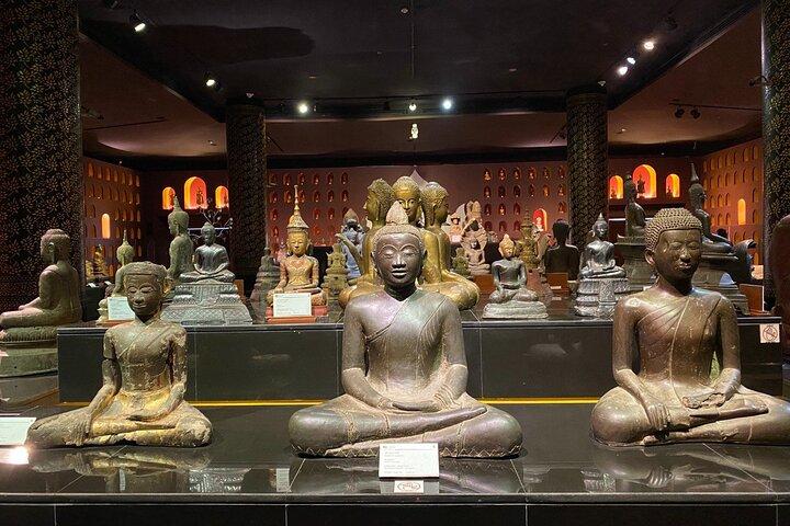 Half Day Angkor National Museum Tour