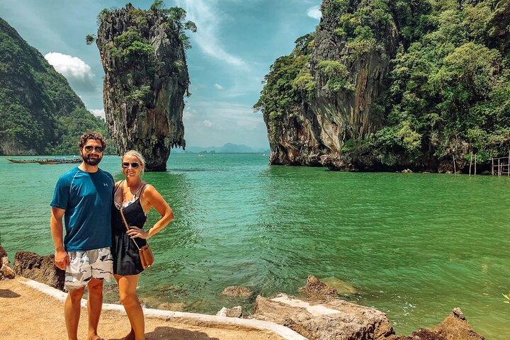 Tour en bote de cola larga por la isla de James Bond (privado y todo incluido)