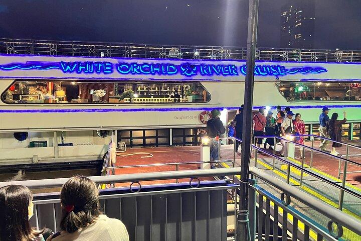 Kun billet til White Orchid Dinner Cruise Bangkok