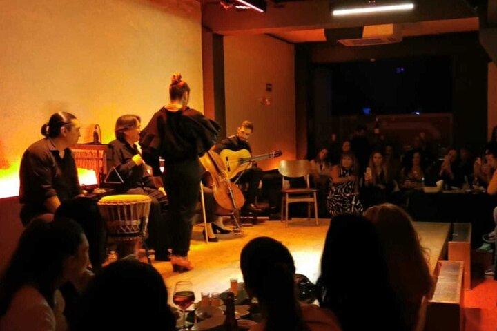 メキシコシティでのフラメンコのライブショーとディナー