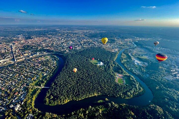 Vuelo en globo aerostático sobre Vilnius o Trakai