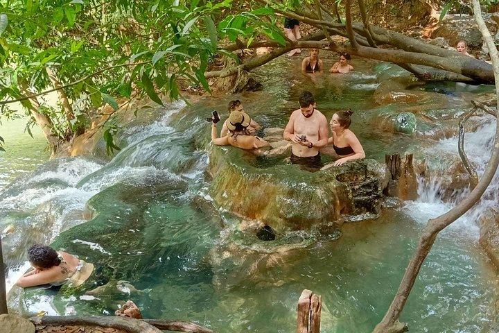 クラビジャングルアドベンチャー: エメラルドプール、温泉＆ATV