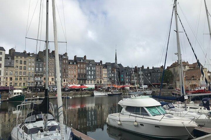Private Führung durch Honfleur und Etretat ab Bayeux oder Caen