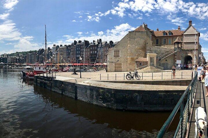 Private Führung durch Honfleur und Etretat ab Bayeux oder Caen