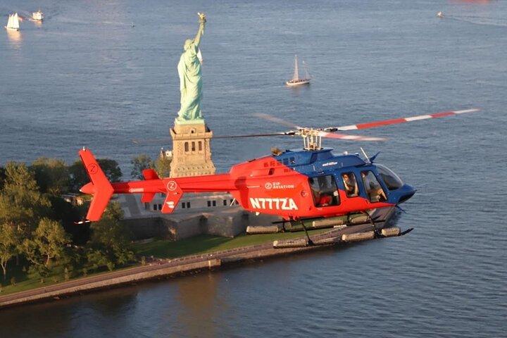 VIP-Sightseeing-Tour mit dem Helikopter durch NYC
