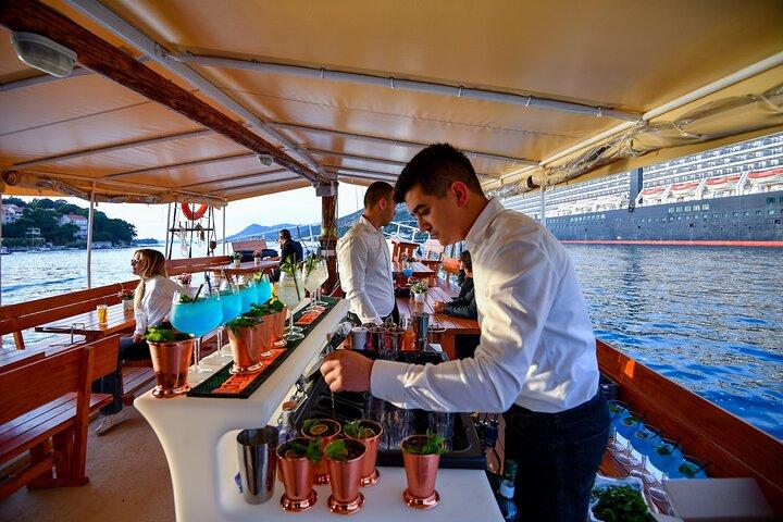 Sunset Cruise & Cocktail Experience a bordo em Dubrovnik