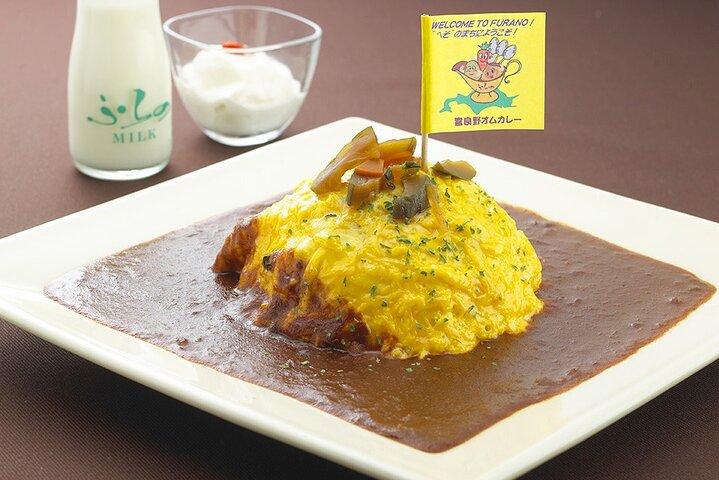 北海道でふらの、美瑛の青い池と地元のカレーランチでリラックスした一日を！