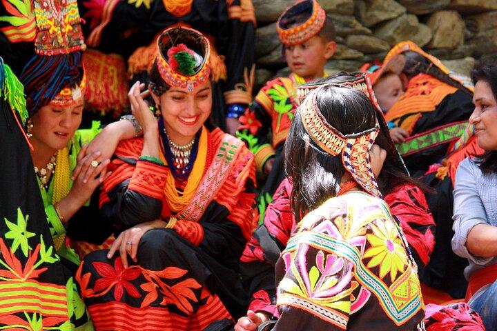 Viaggio culturale unico al mondo nelle valli di Kalasha