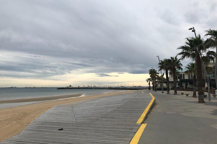 Melbourne Private Custom Walking Tour with A Guide (Private tour)