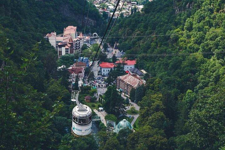 Vardzia, Rabati e Borjomi Ancient Georgia Group Tour