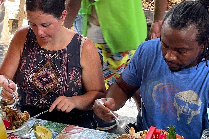 COMPLETE TOUR WITH LUNCH at ANTHONY BOURDAIN'S FAVORITE SPOT