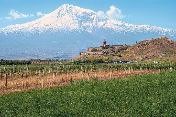 Private Day Trip to Khor Virap, Areni & Noravank