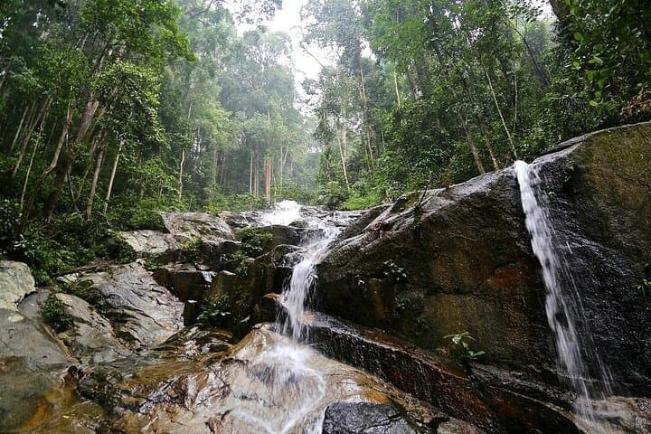 Countryside Tour Waterfall, Hot Springs & Batu Caves With Lunch