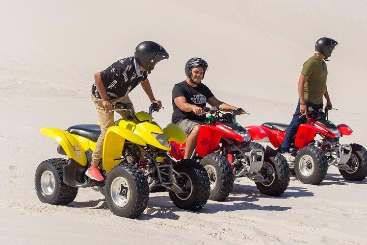 Quadfietservaring op de Atlantis-duinen