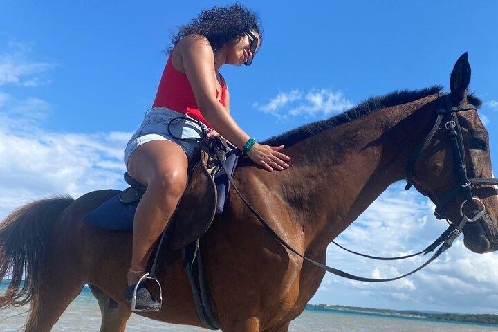 Équitation + expérience de rafting sur la rivière Bamboo depuis Ocho Rios