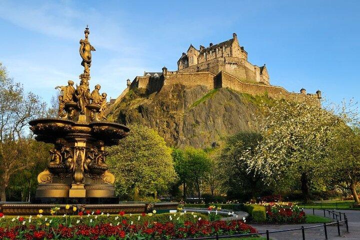 Excursão a pé particular personalizada em Edimburgo com um guia (excursão particular)