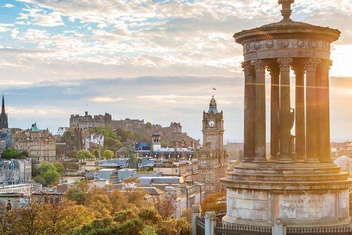 Excursão a pé particular personalizada em Edimburgo com um guia (excursão particular)