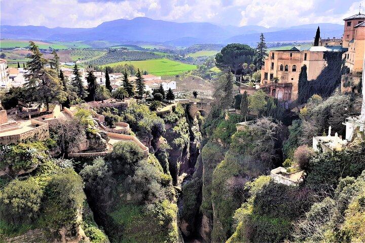 De Marbella: viagem privada a Ronda e Setenil De Las Bodegas