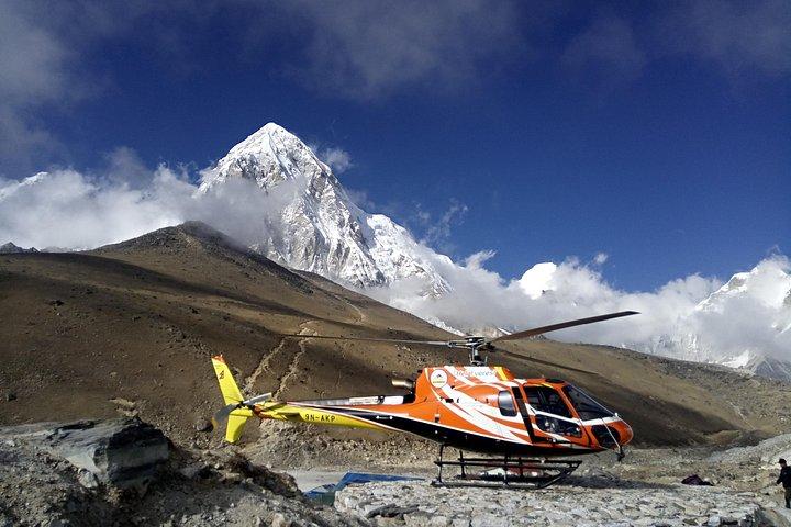 Everest Base Camp Trek with Helicopter Return – 9 Days