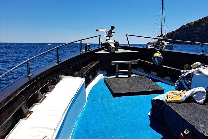 Excursion en bateau avec déjeuner à bord pour découvrir Ischia