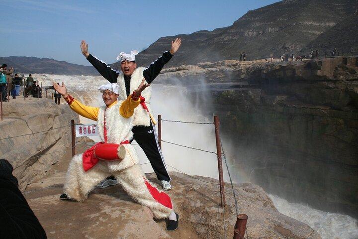 Excursion d'une journée à la cascade de Hukou et au mausolée de Huangdi